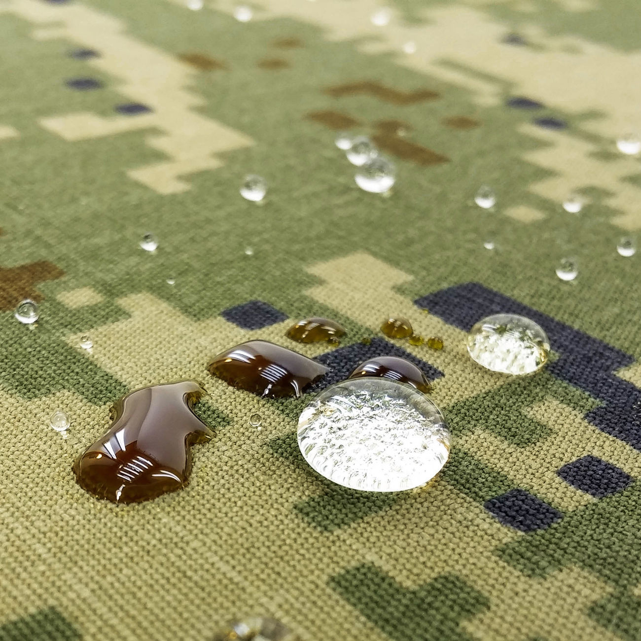 Gearskin Tarnfolie Gr. Extra Digital Woodland V2 Bild 1