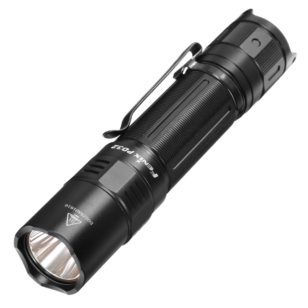 Fenix LED Taschenlampe PD32 V2.0 1200 Lumen schwarz