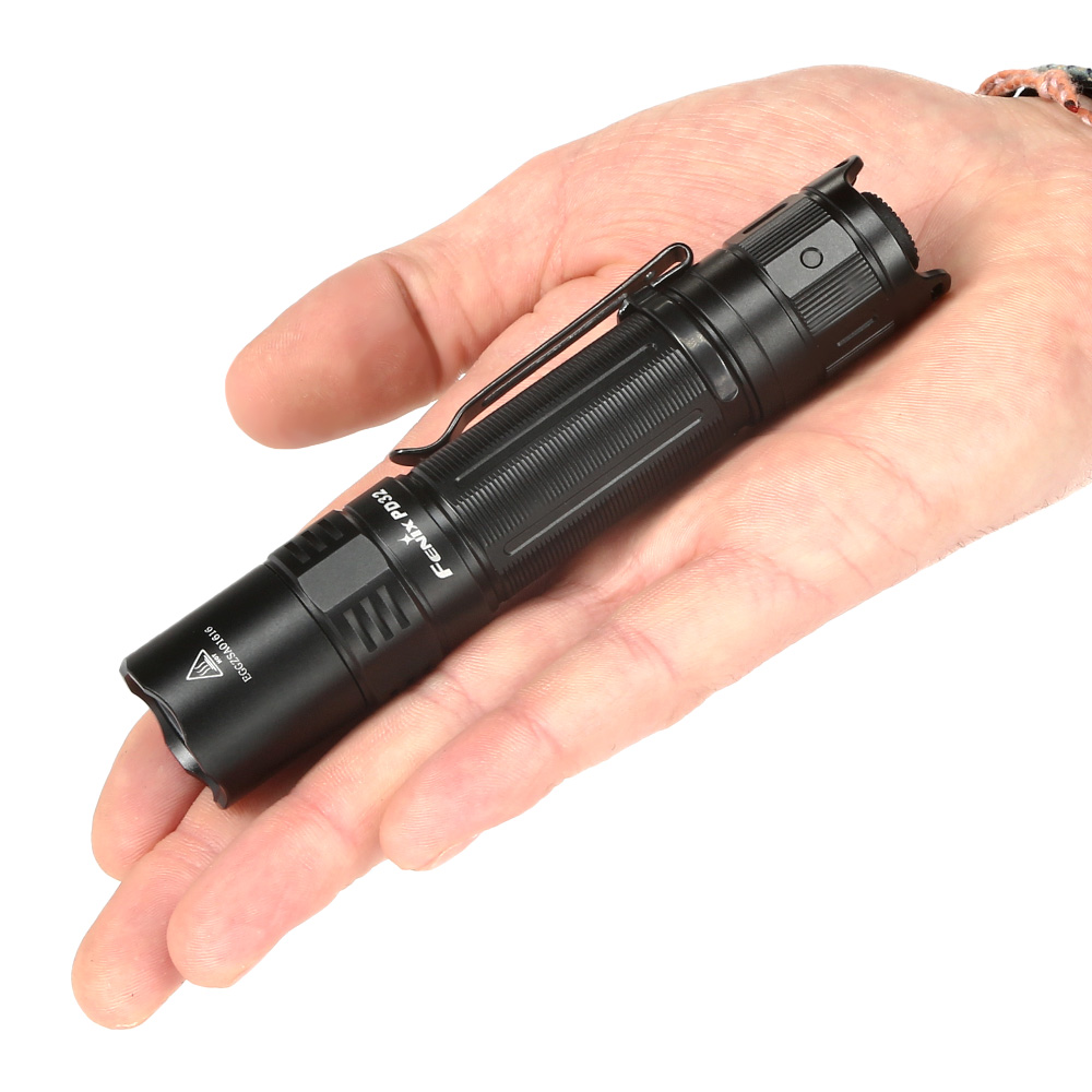 Fenix LED Taschenlampe PD32 V2.0 1200 Lumen schwarz Bild 1
