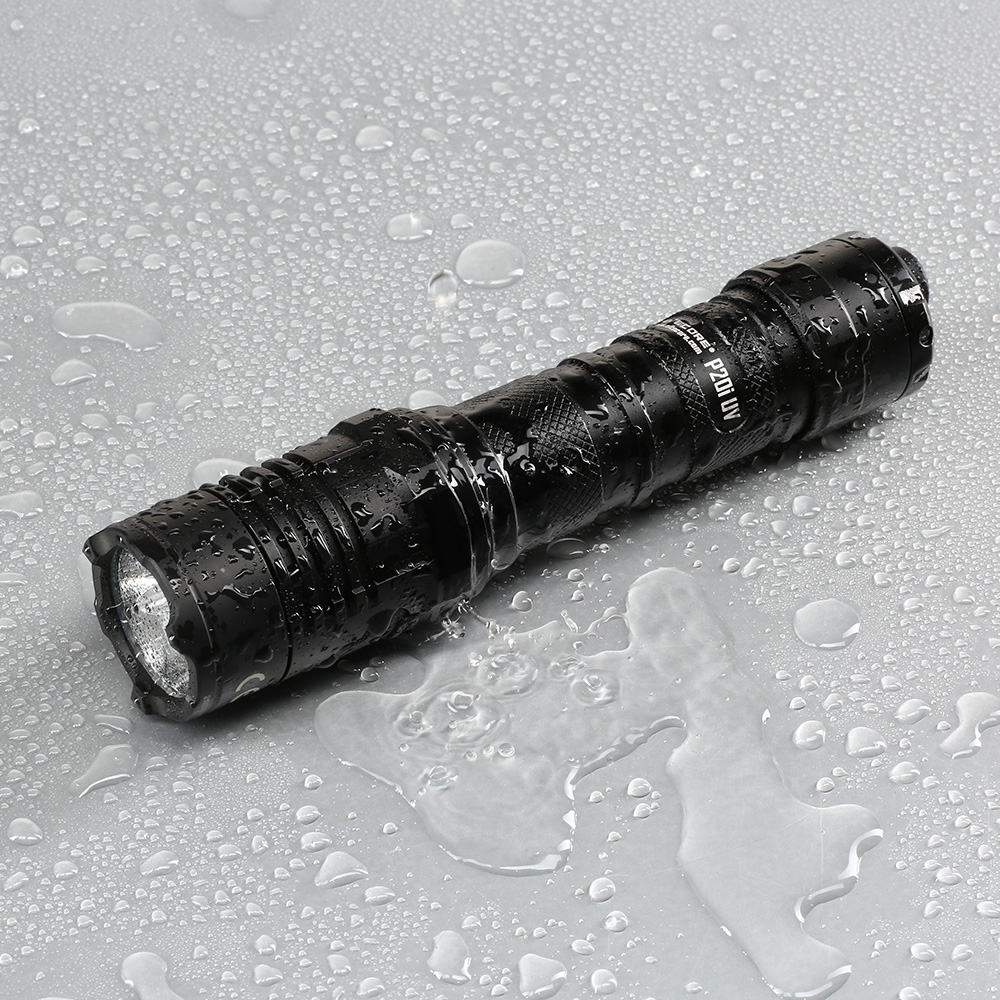 Nitecore LED-Taschenlampe P20i UV 1800 Lumen UV Licht inkl. Tactical Holster schwarz Bild 1