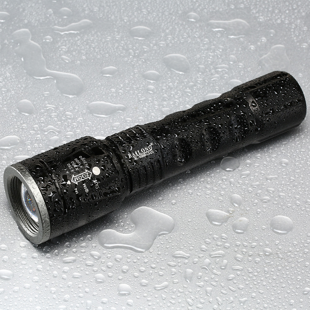 Bailong LED-Taschenlampe mit Zoom, Strobe und SOS schwarz inkl. Akku und Ladegert Bild 1