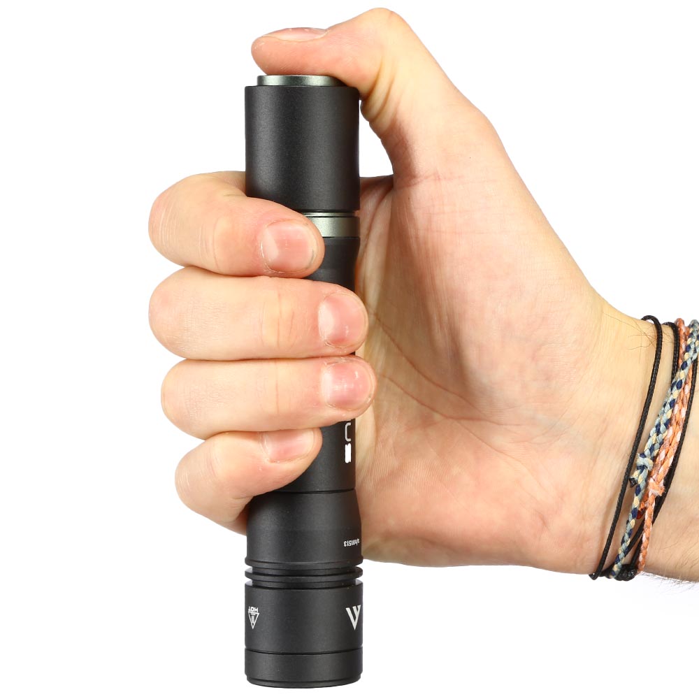 Mactronic LED Taschenlampe Sniper 3.3 1020 Lumen schwarz mit Powerbankfunktion inkl. Ladekabel und Lanyard Bild 11