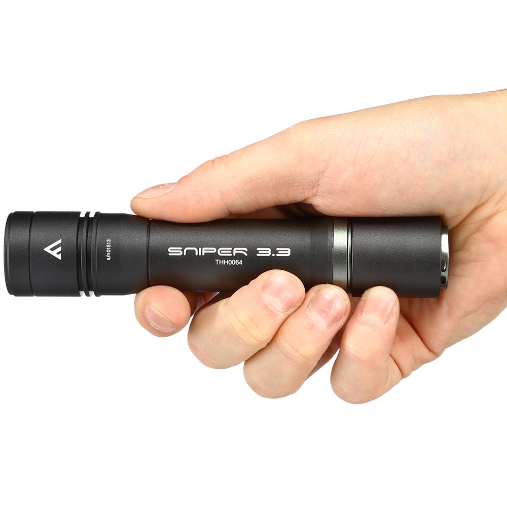 Mactronic LED Taschenlampe Sniper 3.3 1020 Lumen schwarz mit Powerbankfunktion inkl. Ladekabel und Lanyard Bild 9