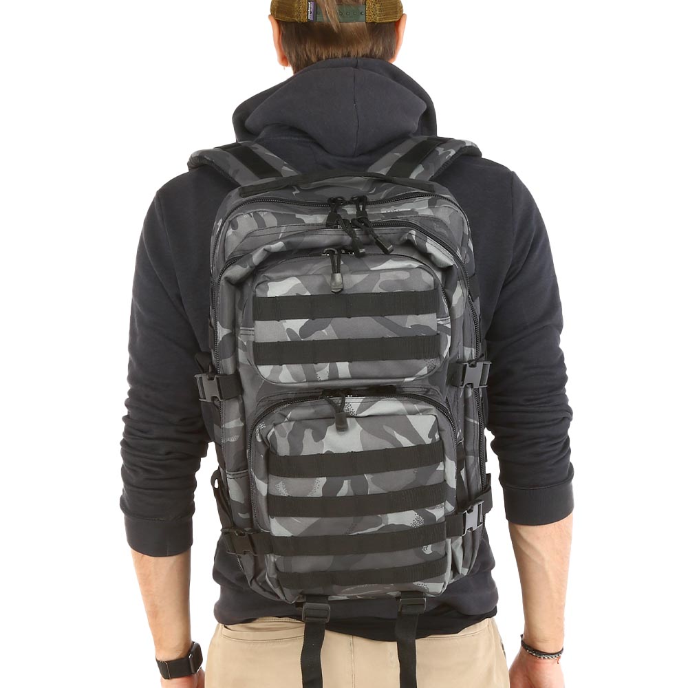 101 INC Rucksack Mountain 45 Liter night camo Bild 9