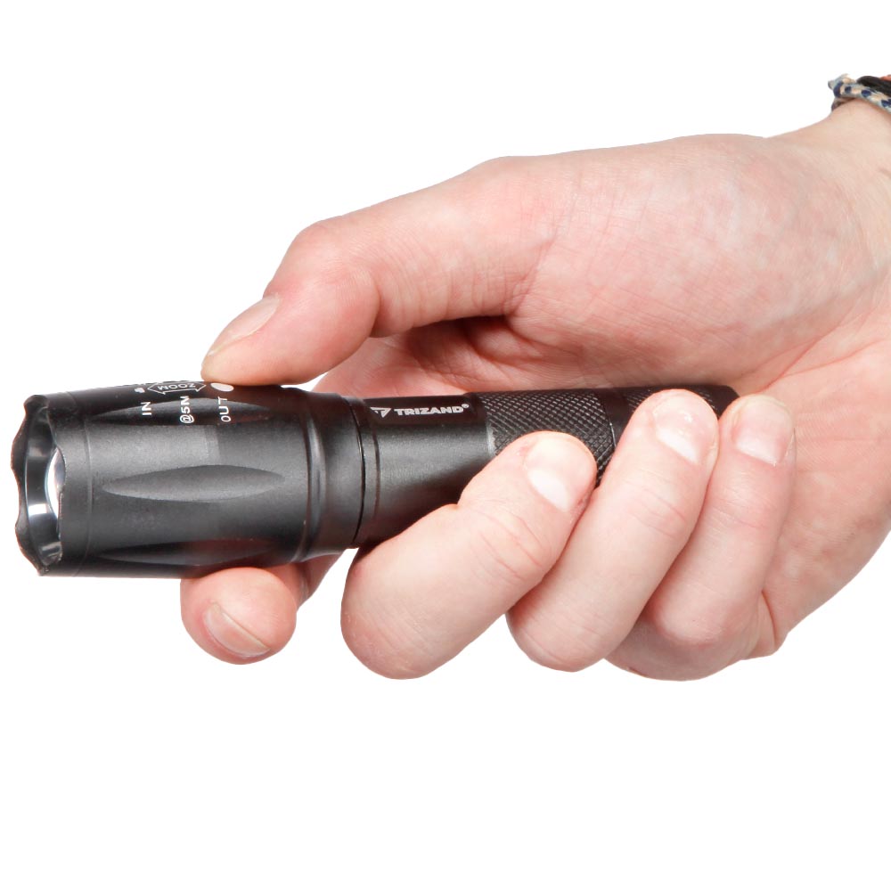 LED-Taschenlampe T6 USB mit Zoom und Strobe schwarz inkl. Akku, USB-Ladegert und Transportbox Bild 10
