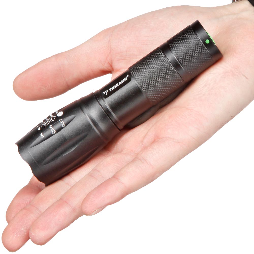 LED-Taschenlampe T6 USB mit Zoom und Strobe schwarz inkl. Akku, USB-Ladegert und Transportbox Bild 3