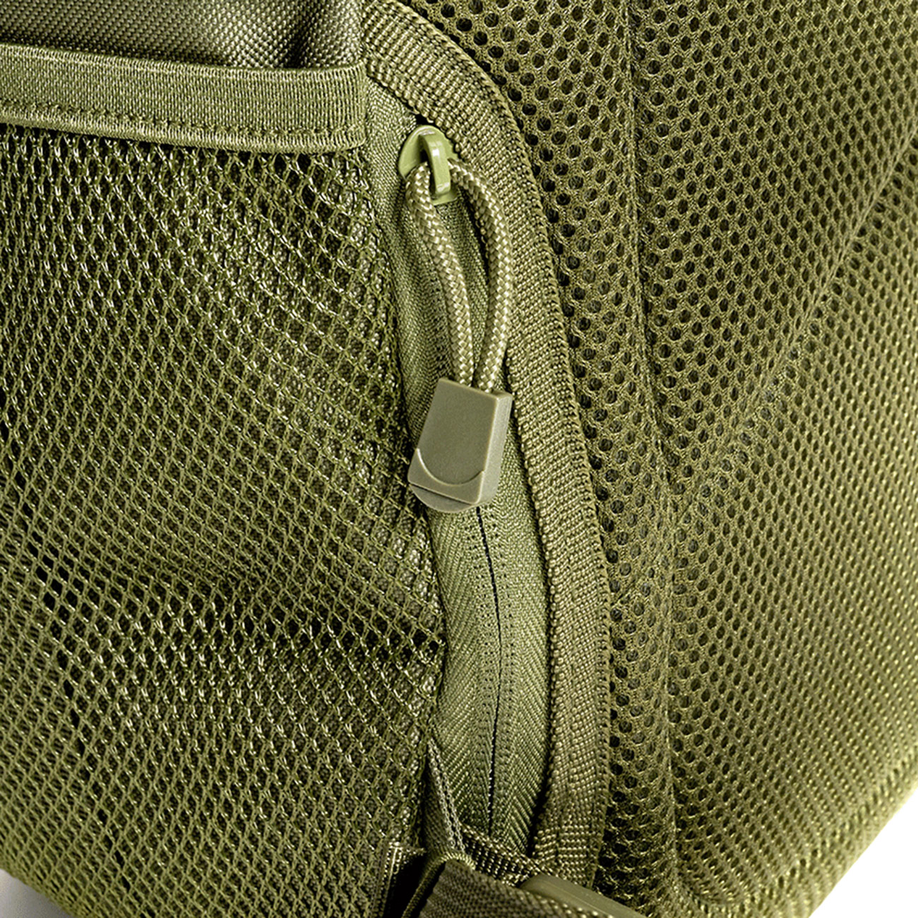 Brandit Rucksack Cooper Rolltop 20 L oliv Bild 7