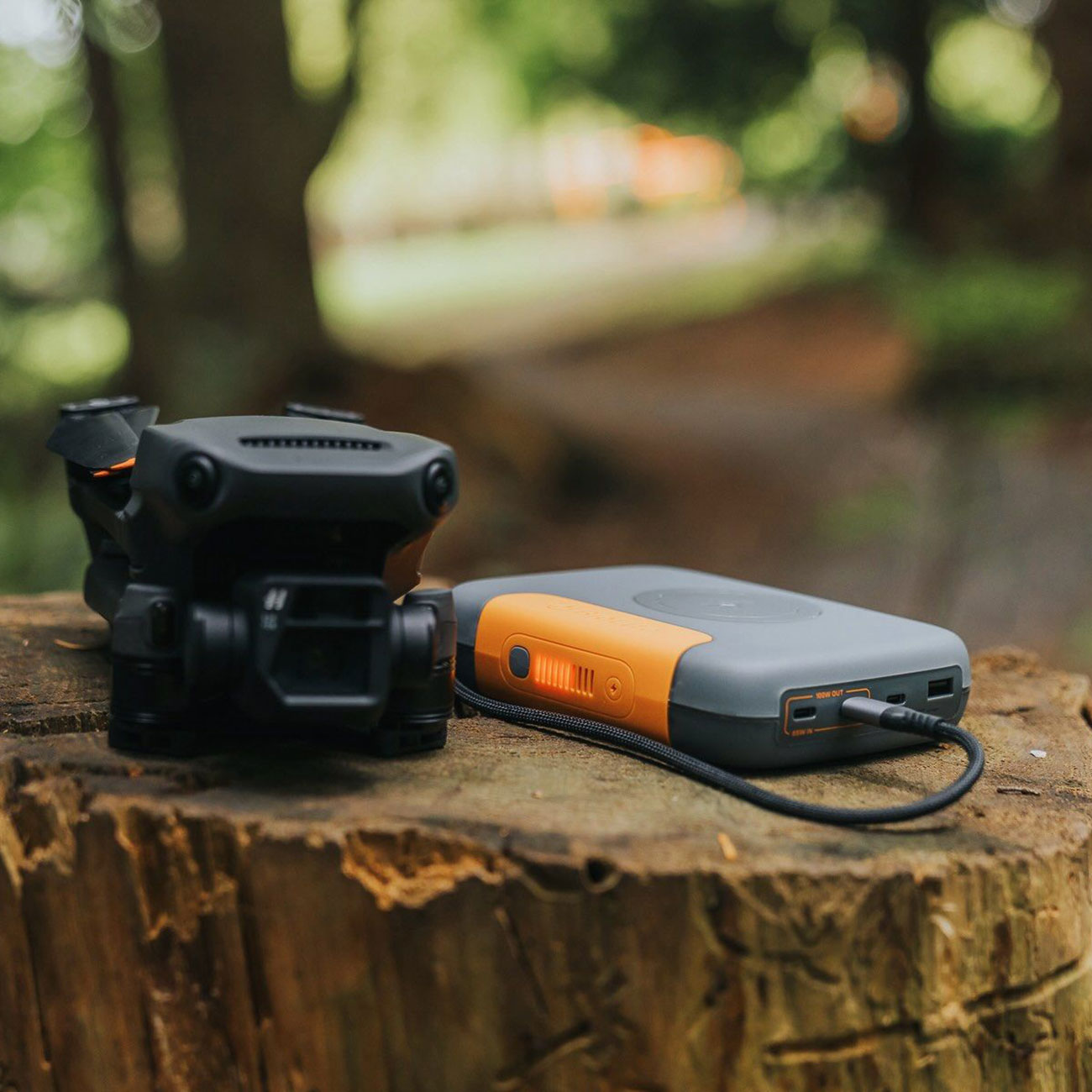 BioLite Powerbank Charge 100 Max 25.000 mAh grau/orange Bild 6