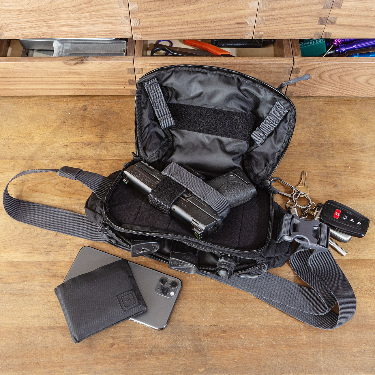 5.11 Bauchtasche COVRT Carry Pistol Pouch 3 Liter dunkelgrn Bild 8