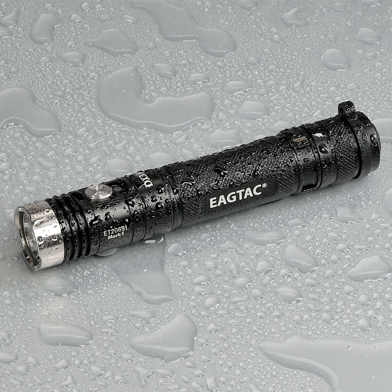 EAGTAC LED-Taschenlampe DX3L MKII 3100 Lumen schwarz inkl. Ladekabel, Li-Ionen-Akku, Lanyard, Grtelclip & Nylonholster Bild 2