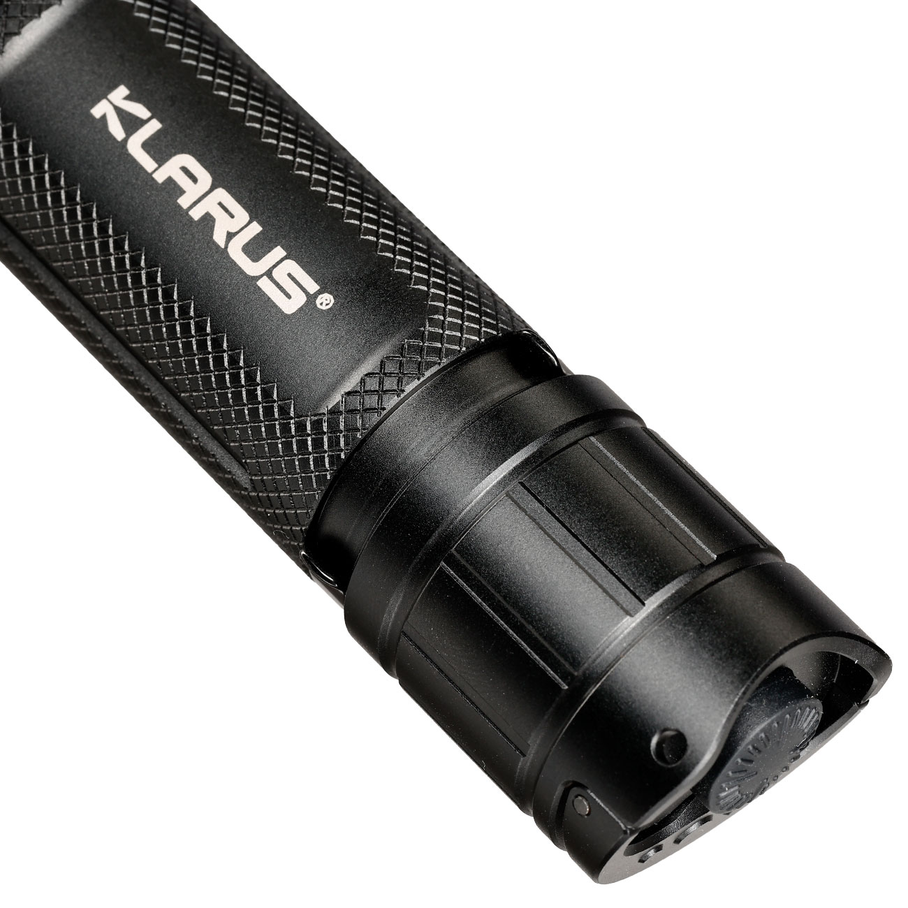 Klarus LED-Taschenlampe XT12GT Pro 1600 Lumen schwarz inkl. USB-C Ladekabel, Li-Ionen-Akku, Lanyard & Nylonholster Bild 8