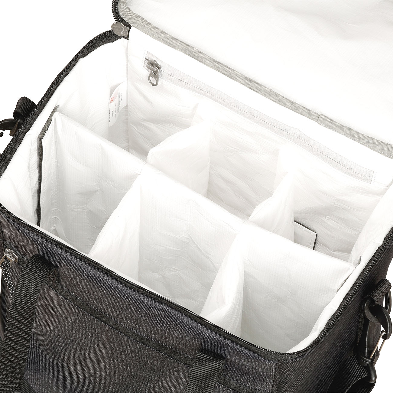 Tatonka Cooler Bag SIX PACK off-black mit herausnehmbarer Einteilung Bild 5