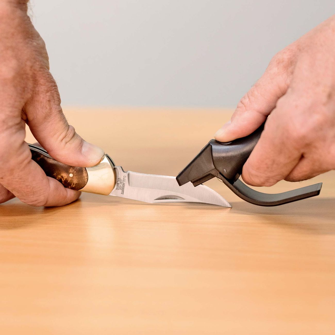 Messer- u. Scherenschrfer Bild 3