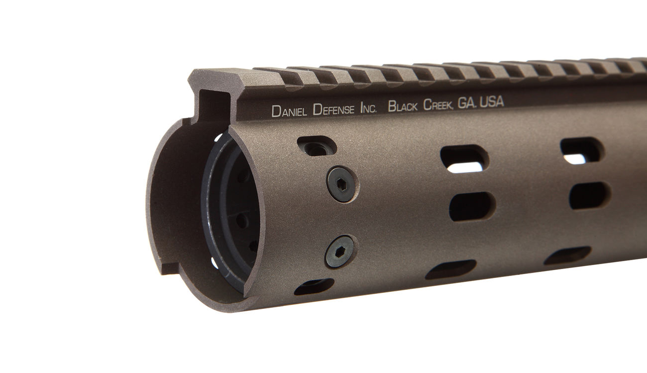 MadBull / Daniel Defense M4 Aluminium CNC MFR RAS-System 9 Zoll Tan Bild 4