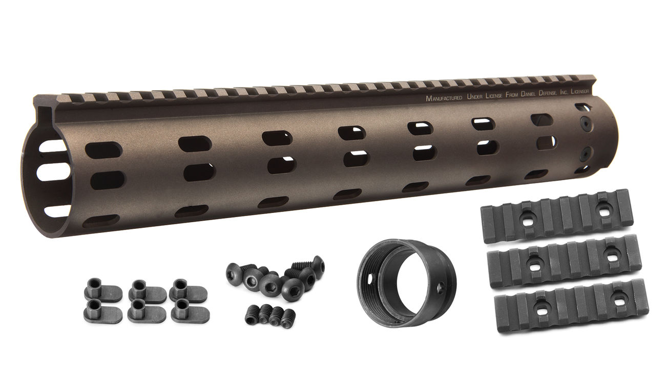 MadBull / Daniel Defense M4 Aluminium CNC MFR RAS-System 12 Zoll Tan