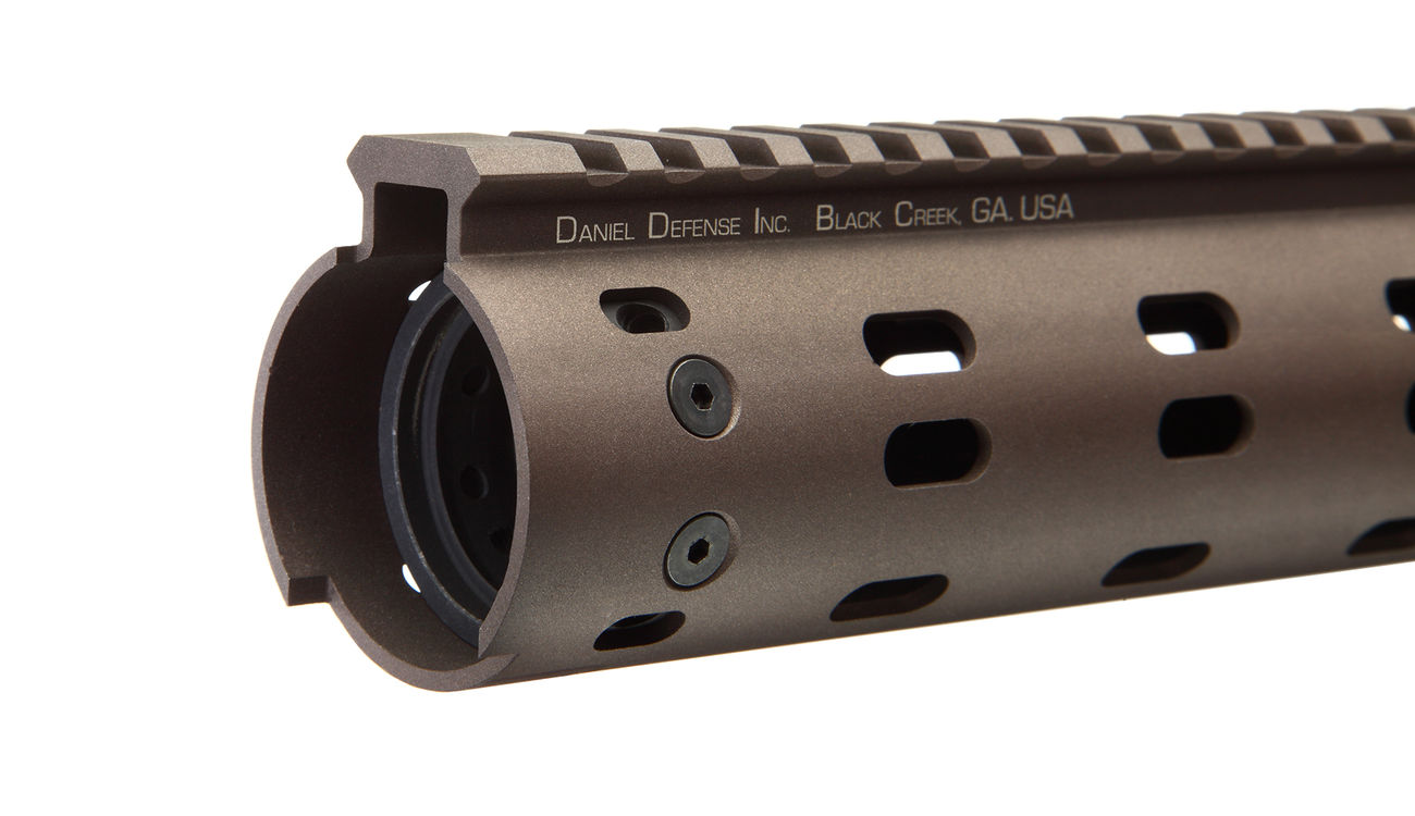 MadBull / Daniel Defense M4 Aluminium CNC MFR RAS-System 12 Zoll Tan Bild 4