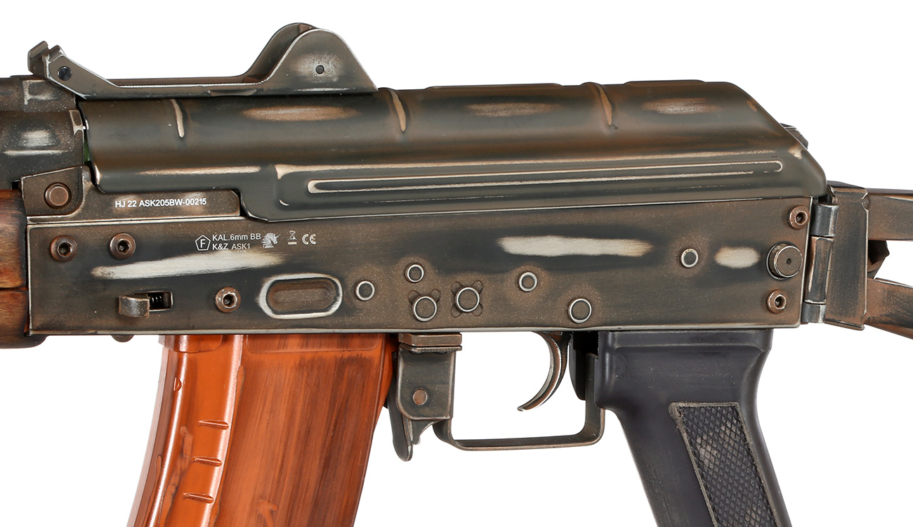 APS AKS-74U Vollmetall Airsoft Echtholz BlowBack S-AEG 6mm BB - Battle Worn Edition Bild 8