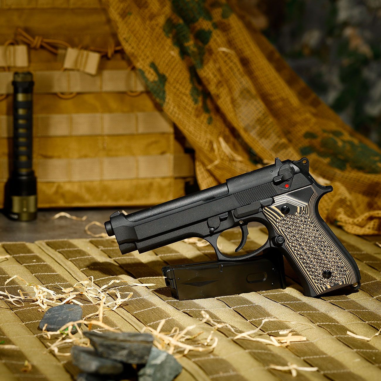 KLI M92 Vollmetall GBB 6mm BB schwarz - G10 Grip Edition Bild 1