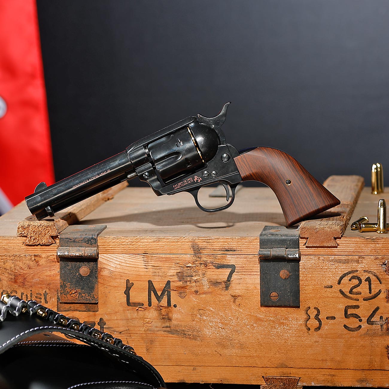 King Arms Colt SAA .45 Peacemaker 4 Zoll Revolver Gas 6mm BB Electroplating Black Bild 1