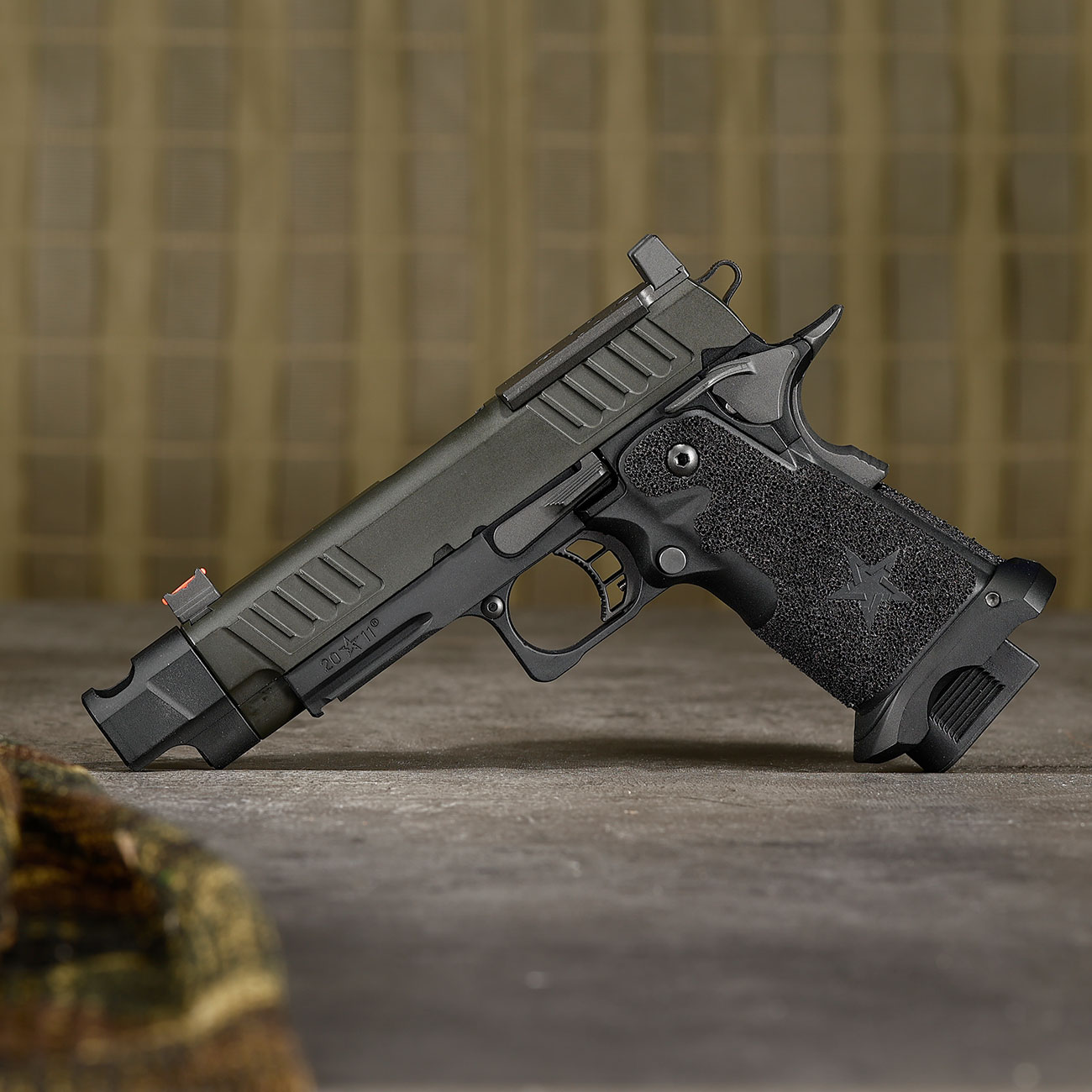 EMG Staccato 2011 C2 Comp Soc Vollmetall Hand Stippling Grip GBB 6mm BB schwarz - CNC Version Bild 1