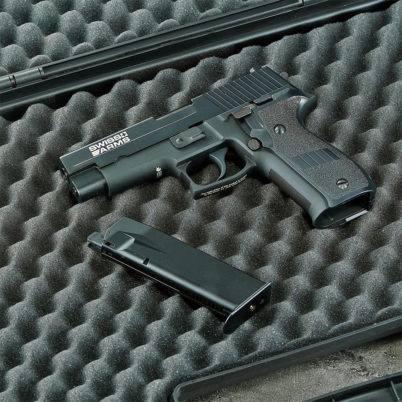 Cybergun / AWC Swiss Arms Navy Standard Vollmetall GBB 6mm BB schwarz Bild 1