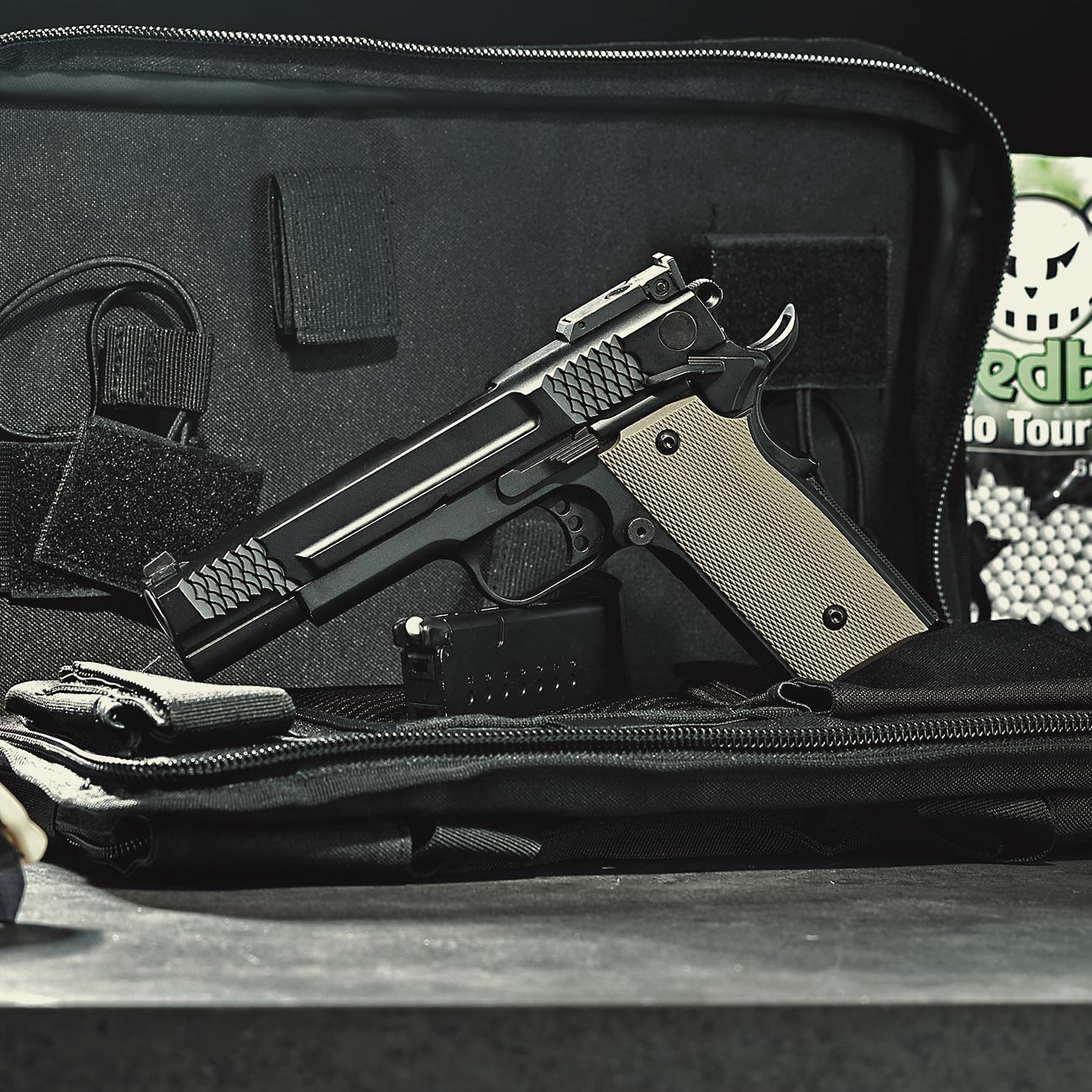 Double Bell M945 Vollmetall GBB 6mm BB schwarz inkl. Pistolenkoffer Bild 1