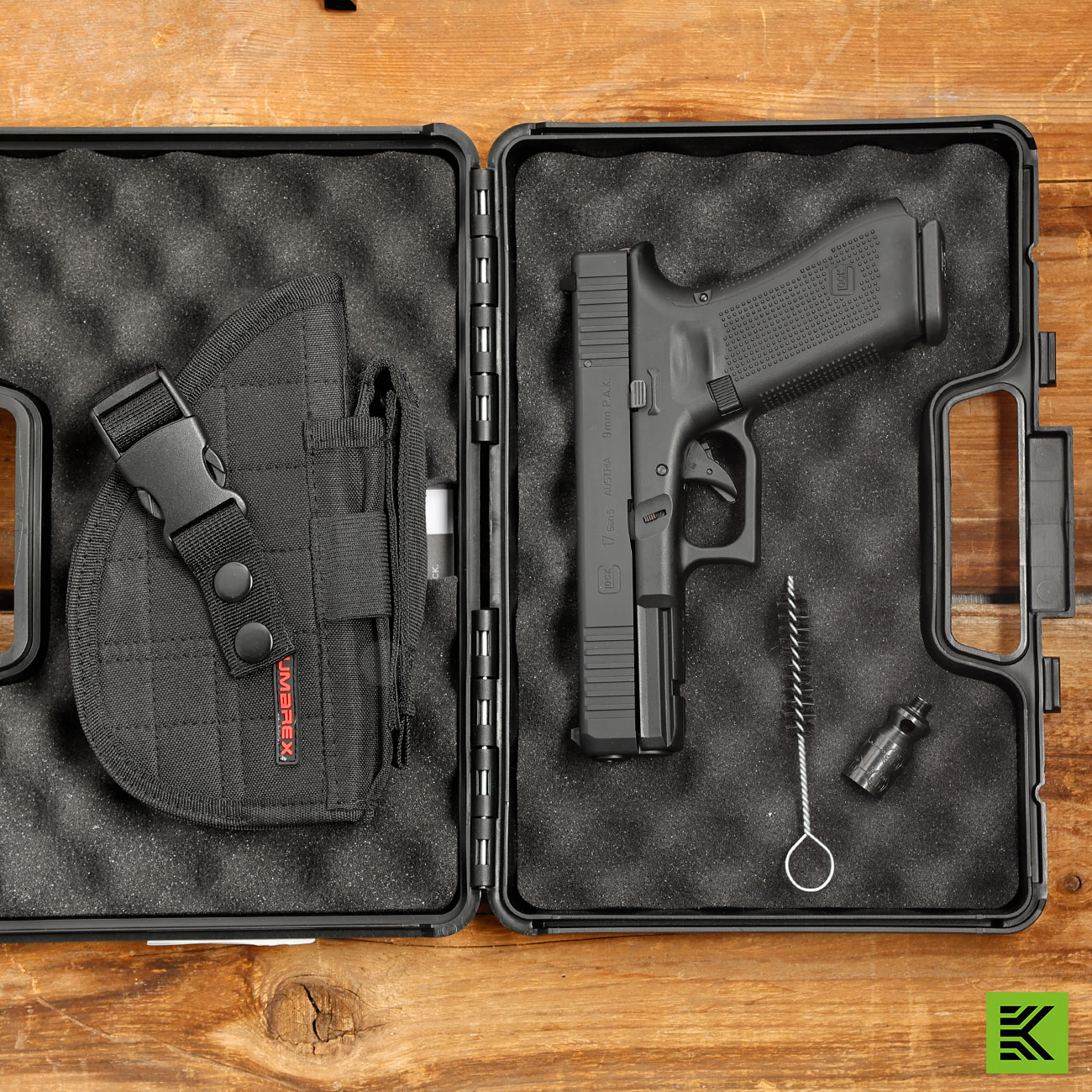 Glock 17 Gen5 Schreckschuss Pistole 9mm P.A.K. brniert inkl. Waffenkoffer Bild 1