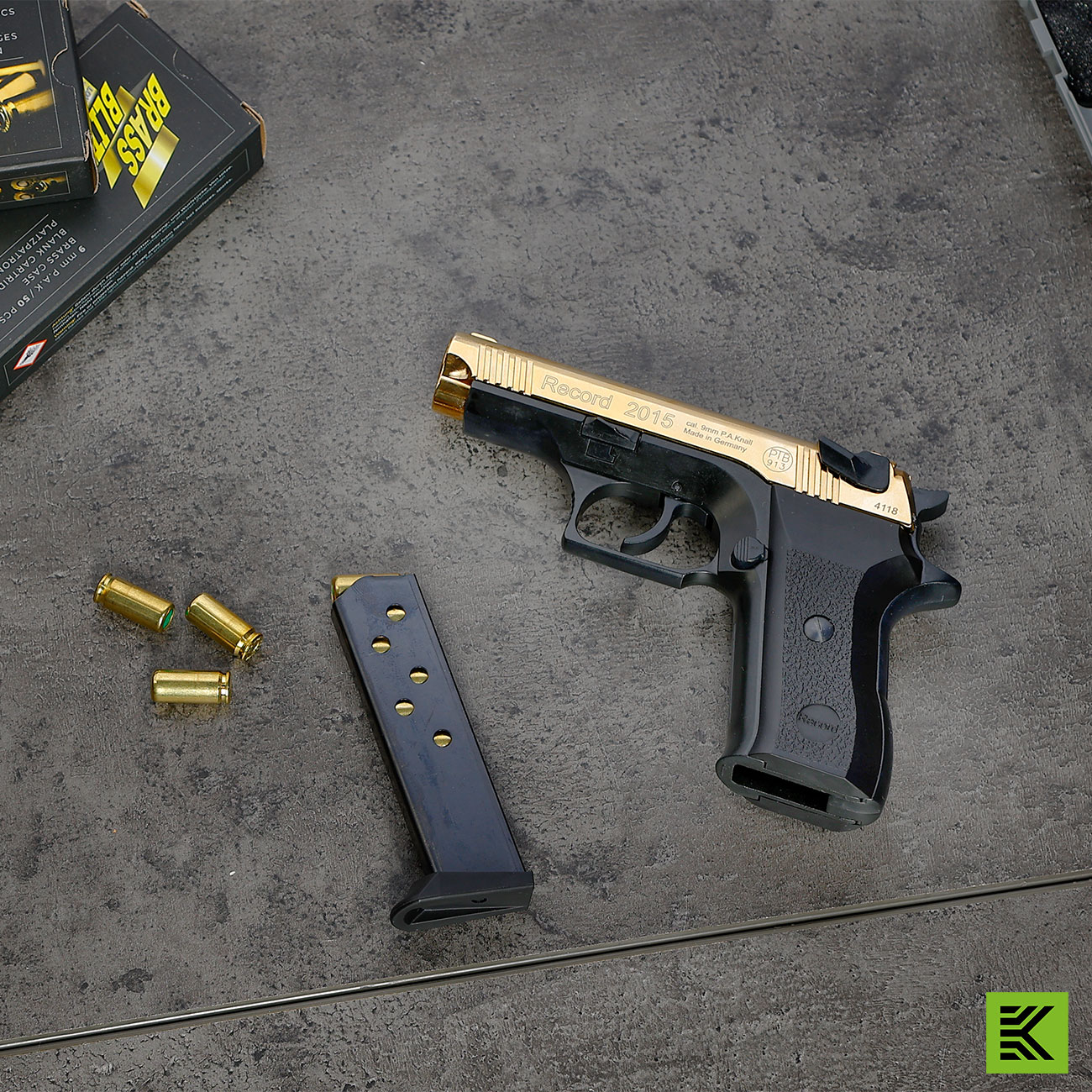 Record 2015 Schreckschuss Pistole Kal. 9mm P.A.K Sonderedition bicolor gold/brniert Bild 1