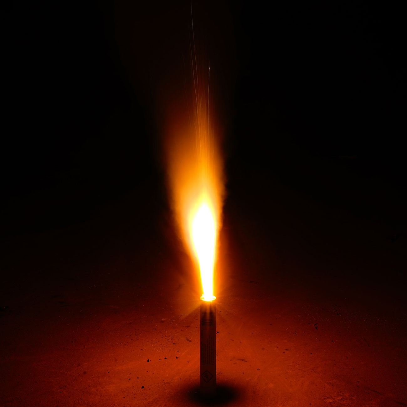 Nico Bengalfeuer gelb- darf ganzjährig verwendet werden! Verkauf an Personen über12 Jahre Bild 1