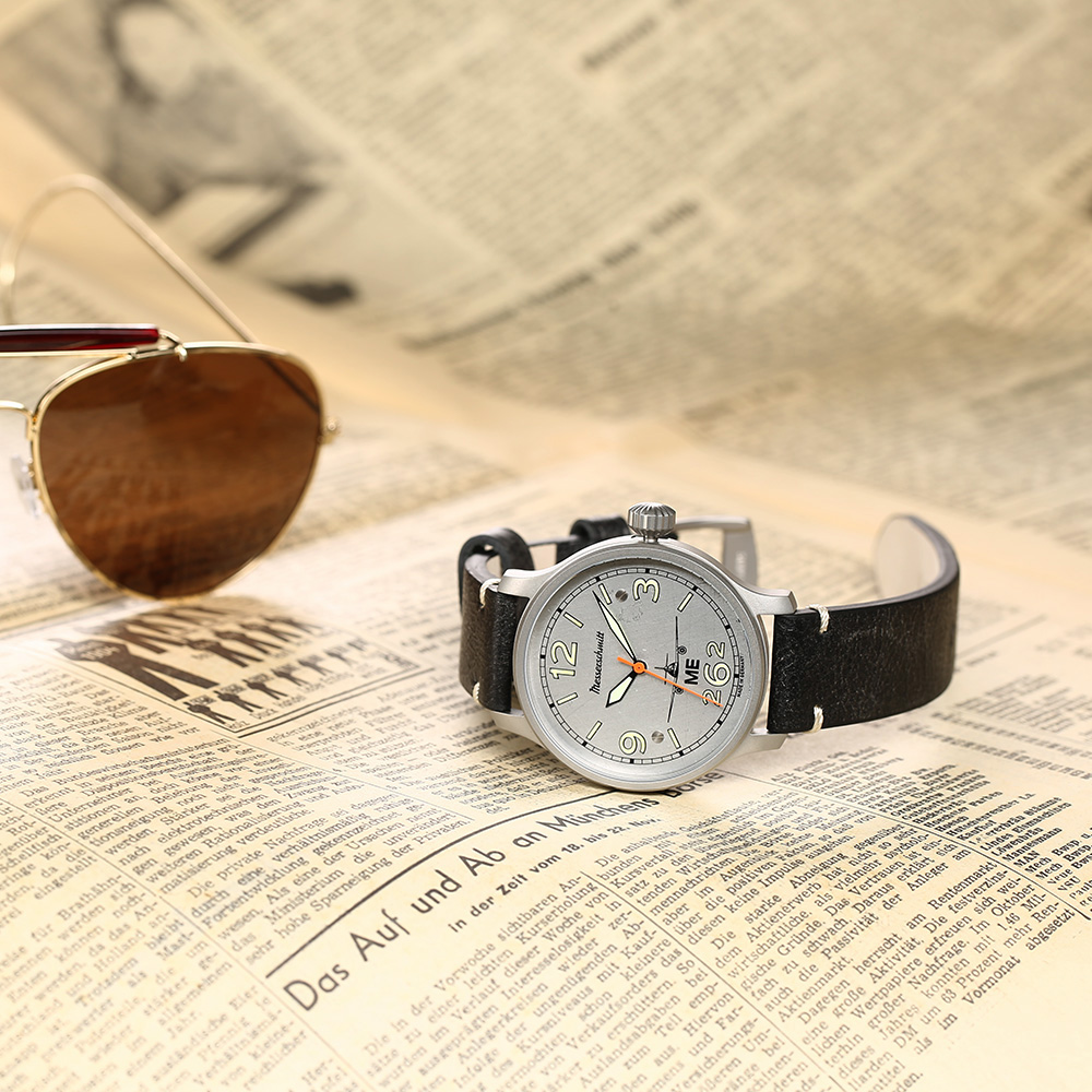 Messerschmitt Fliegeruhr ME262-42 Aero Unikat mit Vintage Lederarmband Bild 1