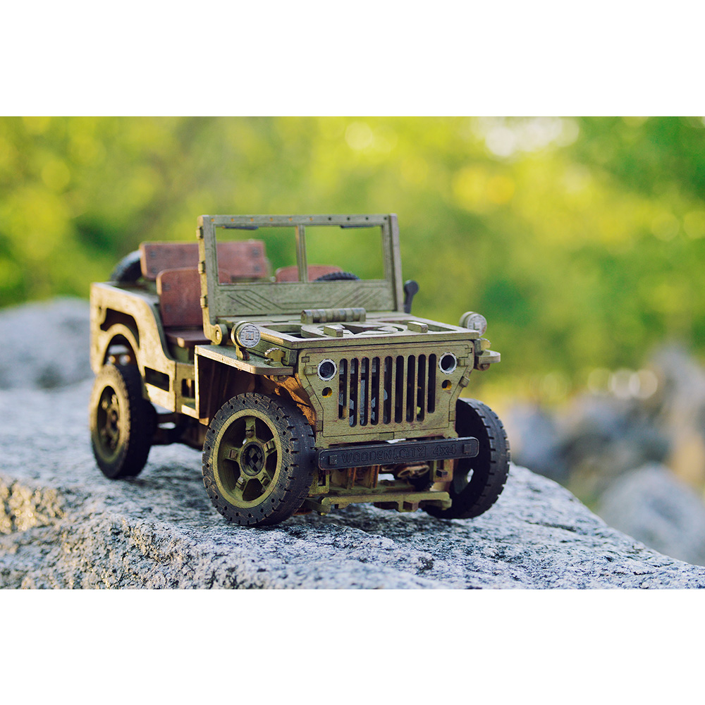 3D Holzpuzzle 4X4 Jeep 570 Teile fahrfhig Bild 1