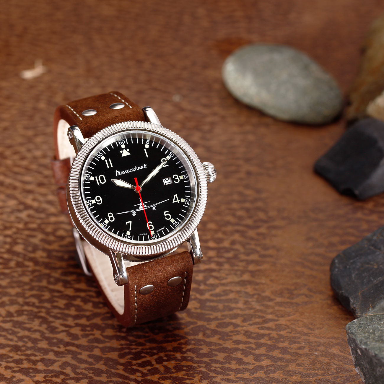 Messerschmitt Fliegeruhr ME-44L mit Wasserbffelband Bild 1