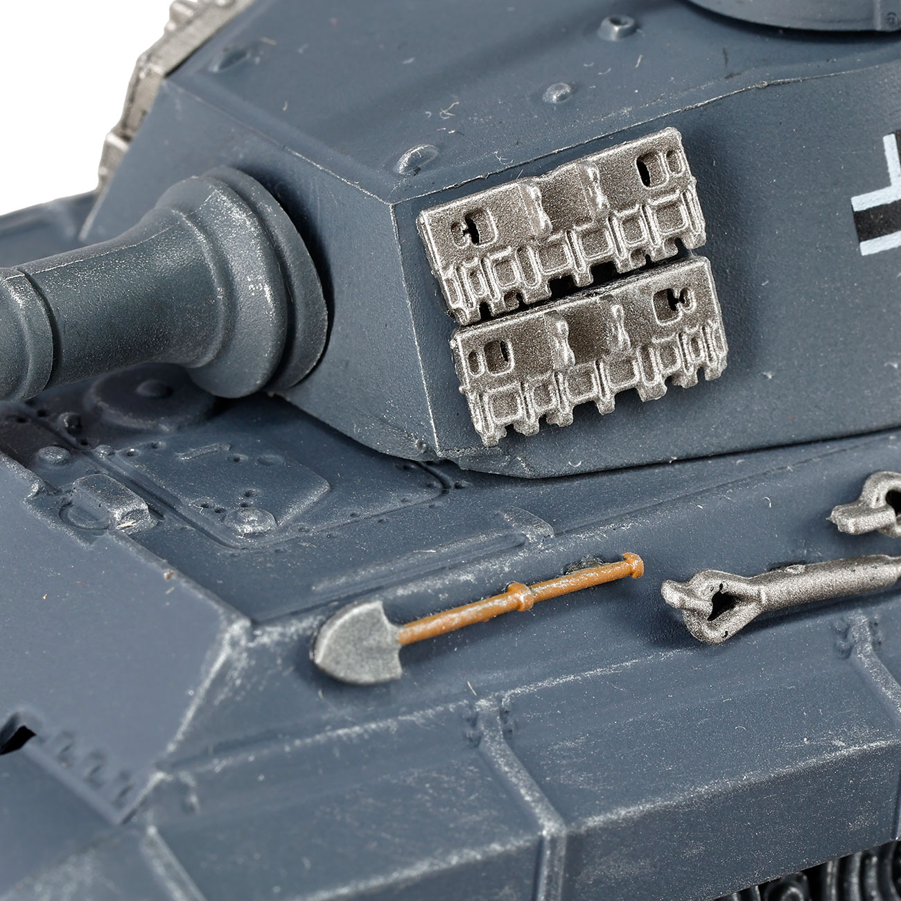 Techno 1:72 Panzer Sd.Kfz. 182 Tiger II Knigstiger Metallmodell Ausfhrung Berlin 1945 Bild 10