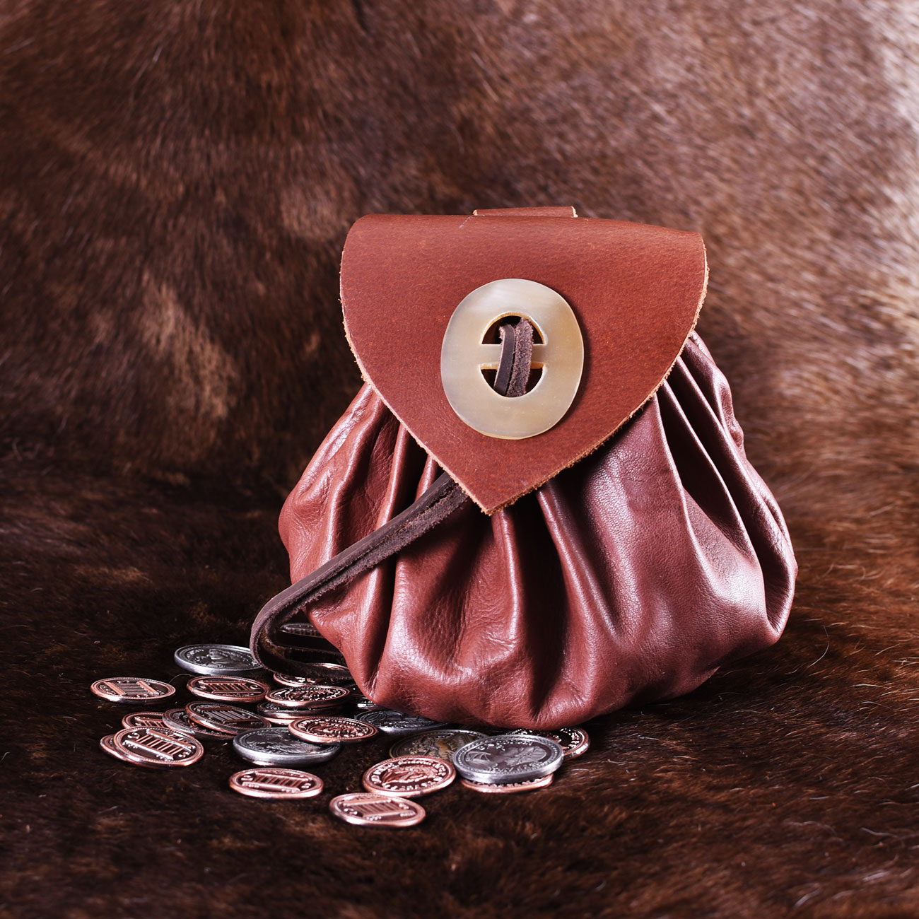 Battle-Merchant Mittelalter Lederbeutel Geldkatze mit Hornknopf  rotbraun