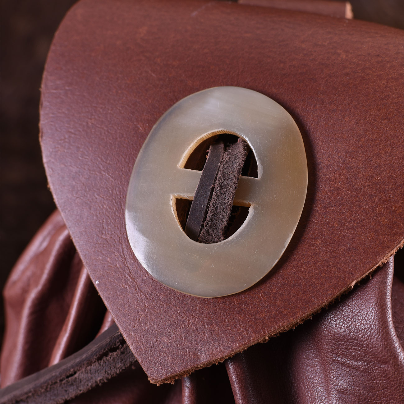 Battle-Merchant Mittelalter Lederbeutel Geldkatze mit Hornknopf  rotbraun Bild 1