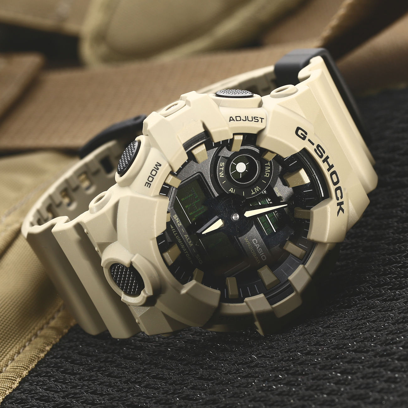 g shock 700 uc