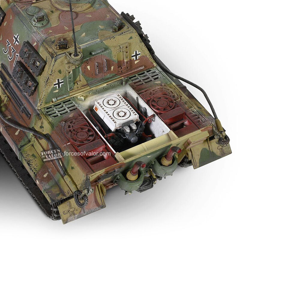 Forces of Valor Jagdtiger Henschel 1:32 Standmodell Bild 1