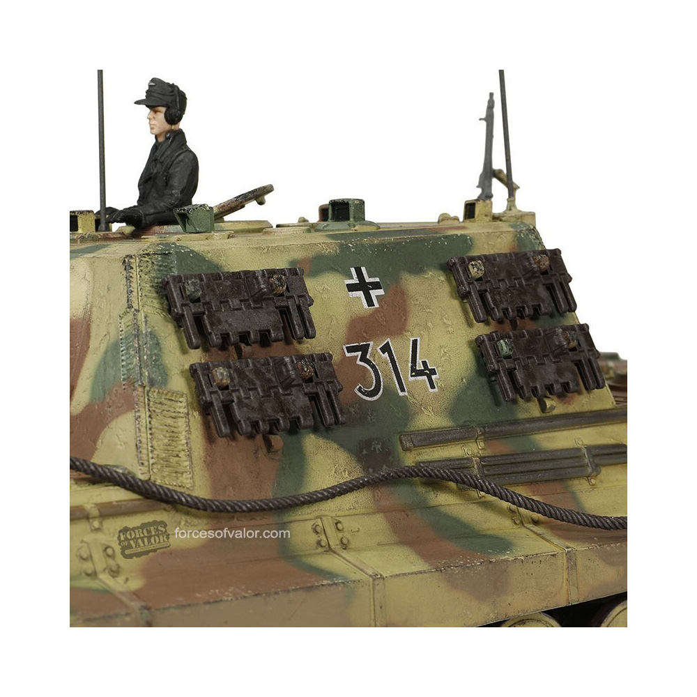 Forces of Valor Jagdtiger Porsche 1:32 Standmodell Bild 1