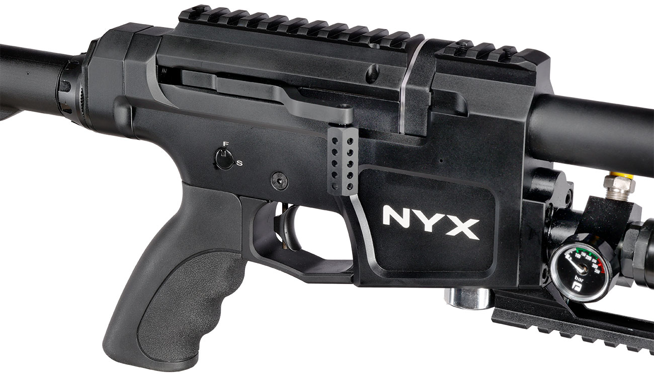 Reximex NYX Pressluftgewehr 4,5mm Diabolo schwarz inkl. 2 x 14-Schuss Magazin und Einzelschussadapter Bild 9