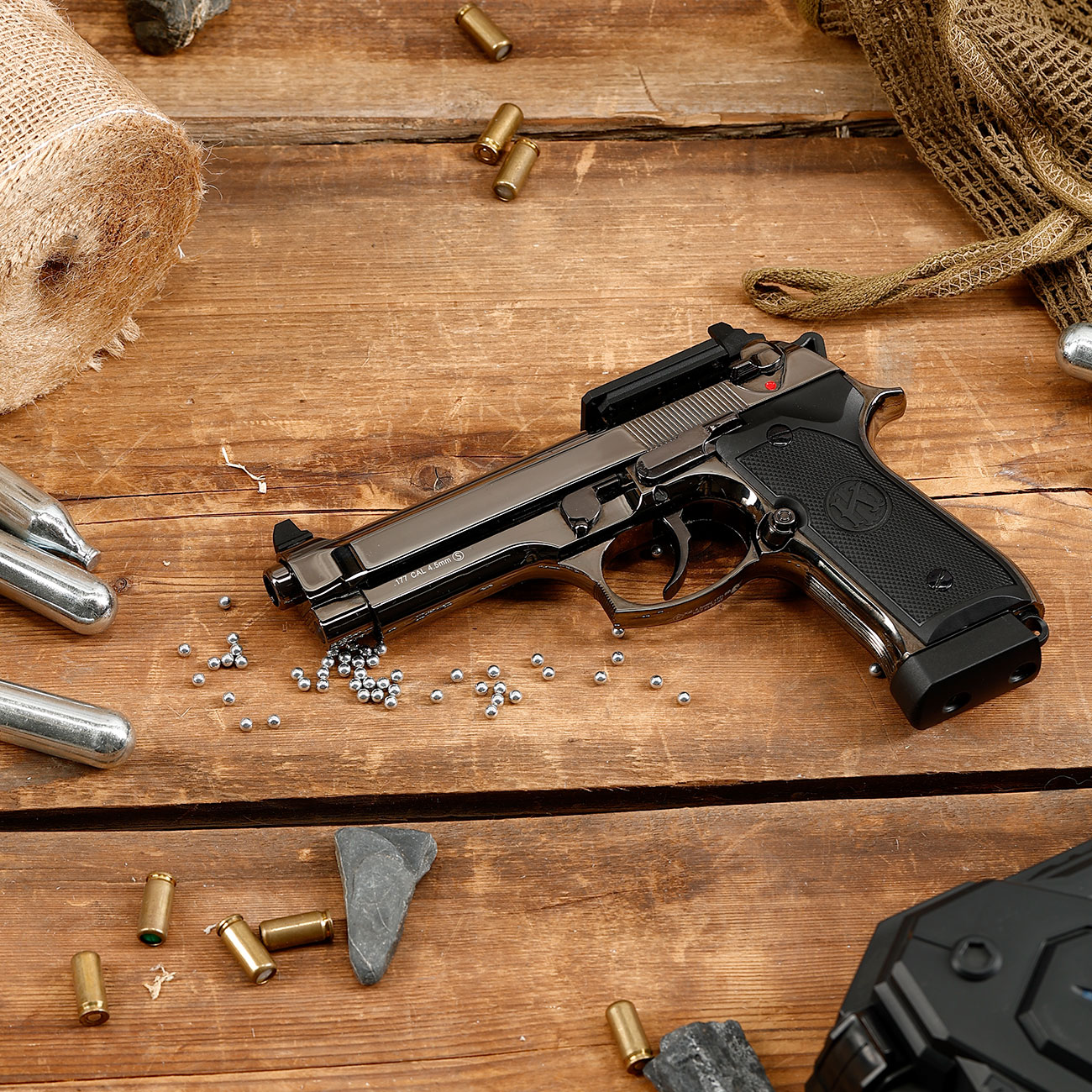 KLI M92 Fusion Optic Ready CO2 Luftpistole Kal. 4,5 mm BB Vollmetall Blowback Blackchrome-Finish Bild 1