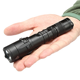 Nitecore LED-Lampe P20UV V2 1000 Lumen mit UV-Funktion schwarz inkl. Tactical Holster Bild 3