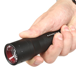 LED Lenser LED-Taschenlampe P7 Core 450 Lumen inkl. Handschlaufe schwarz Bild 7