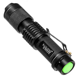 Bailong LED-Taschenlampe mit Zoom, Strobe und SOS schwarz inkl. Akku und Ladegerät Bild 6