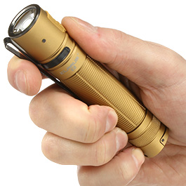 Klarus LED Taschenlampe E2 1600 Lumen Desert Tan  inkl. Handschlaufe, Aufbewahrungstasche und Gürtelclip Bild 10