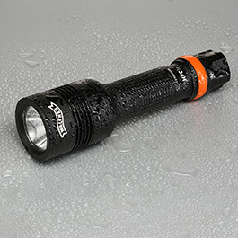 Walther LED Taschenlampe HFC1r 1000 Lumen mit Rotlicht schwarz inkl. Handschlaufe, Gürteltasche und Gürtelclip Bild 2