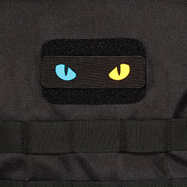 M-Tac Lasercut-Patch schwarz mit Cat-Eyes blue-yellow nachleuchtend