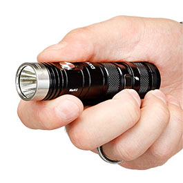 Kleinbild 9 Eagtac LED Mini-Taschenlampe DX3B MK2 SST70 aufladbar 5 Leuchtstufen inkl. Strobe bis zu 2550 ANSI Lumen inkl. Holster, Ladekabe