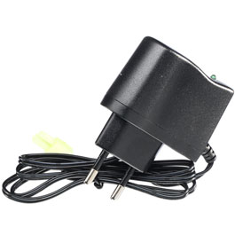 Evolution Airsoft Steckdosenladegert NiMH / NiCd 8,4 - 12 Volt Anschluss Mini-Tam
