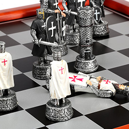 Schachfiguren Kreuzritter weiß/schwarz 32 Stück inkl. Schmuckkarton Bild 6
