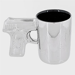 Kleinbild 1 Out Of The Blue Becher silberfarben Hasta la vista baby mit Pistolengriff 350 ml